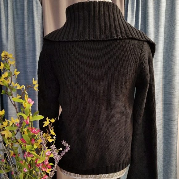 🌻🌺🌻CALVIN KLEIN BELL SLEEVE KNIT SWEATER!! - Picture 2 of 6